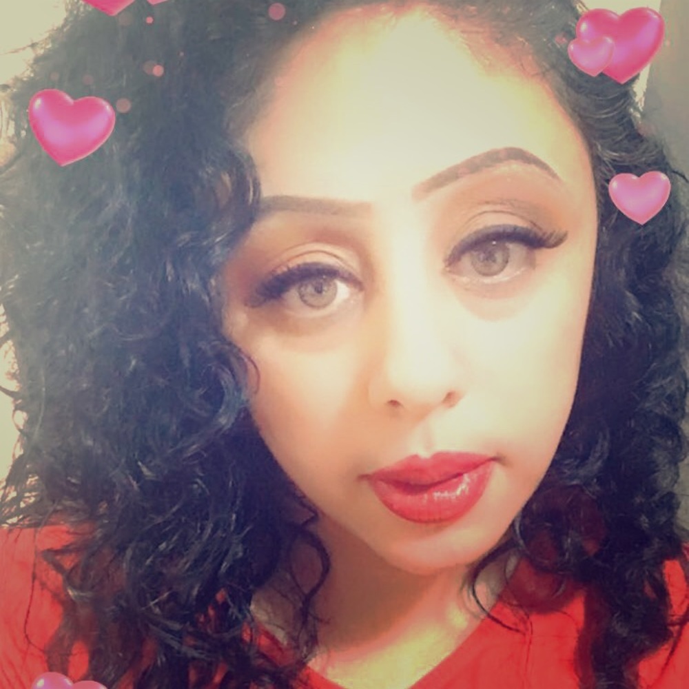 Meet your Posher, Crystal